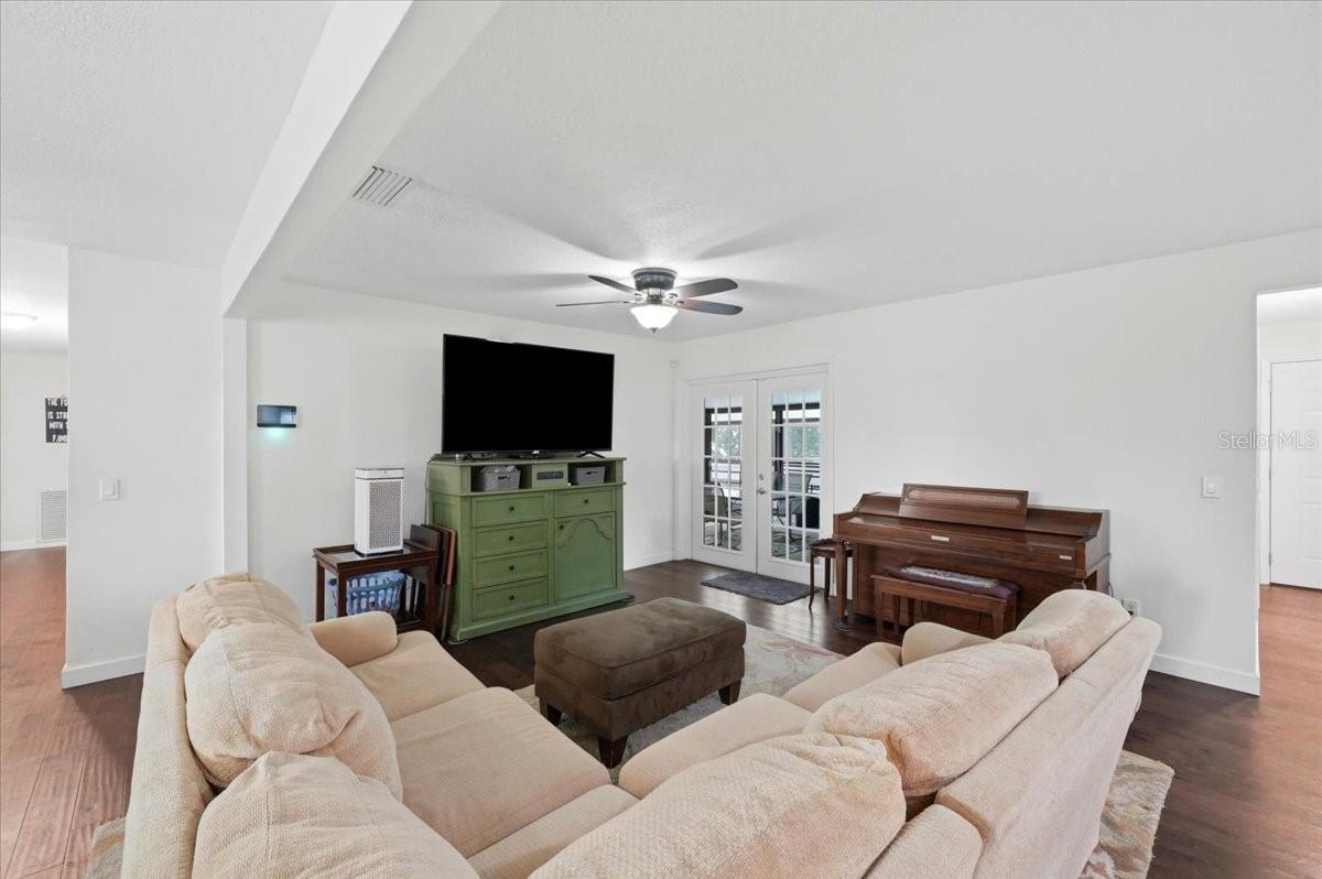 ORANGEWOOD TERRACE - Residential