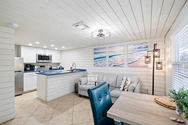 SCOTTS JUNGLEWOOD BCH CLUB - Residential Income