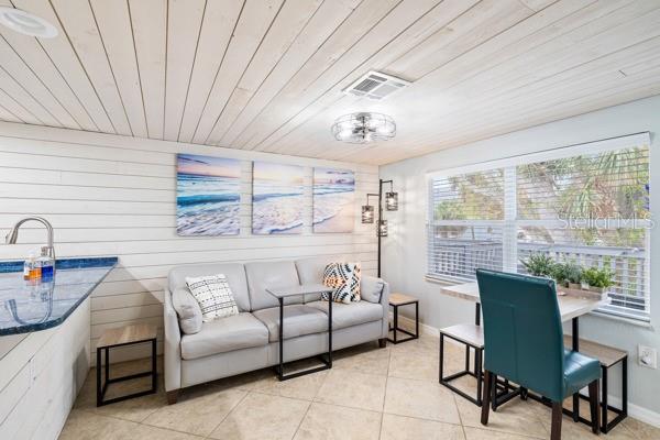 SCOTTS JUNGLEWOOD BCH CLUB - Residential Income