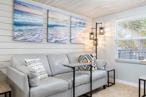 SCOTTS JUNGLEWOOD BCH CLUB - Residential Income