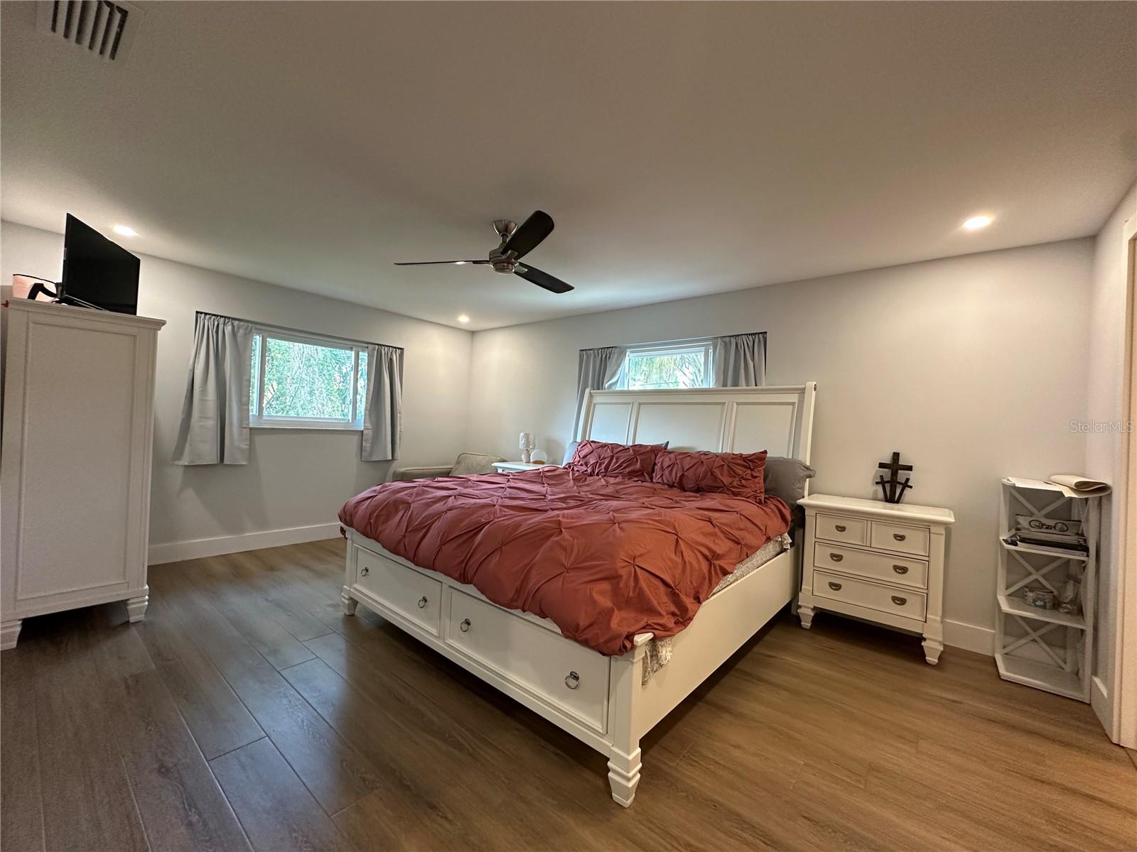 CAMBRIDGE UNIT 01 - Residential