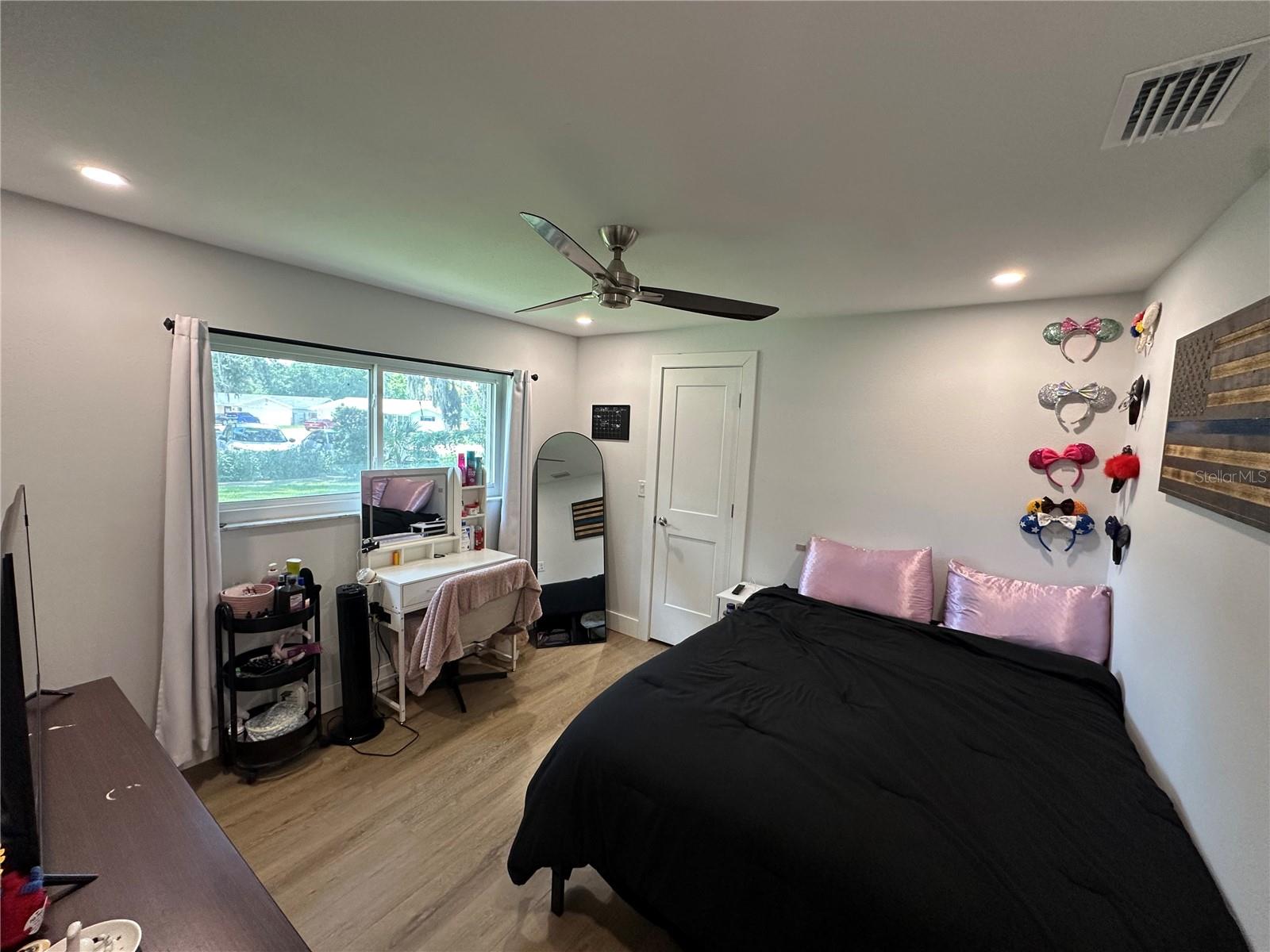 CAMBRIDGE UNIT 01 - Residential