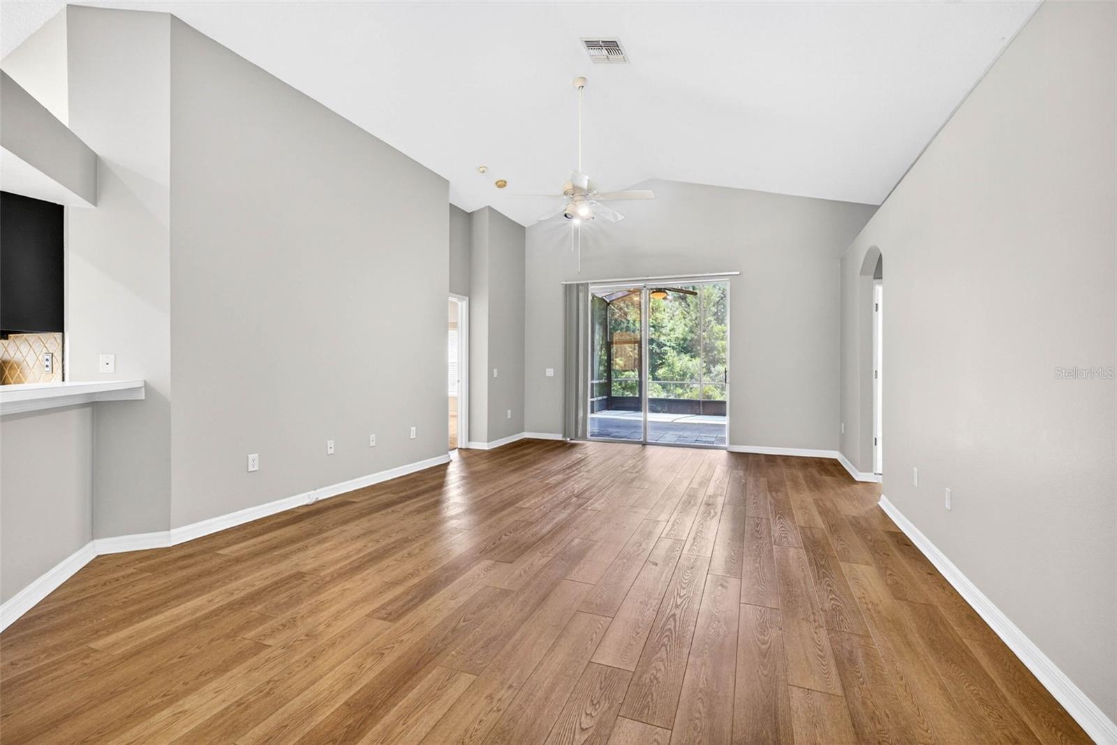 MEADOW POINTE 03 PH 01 UNIT 1D/1E - Residential