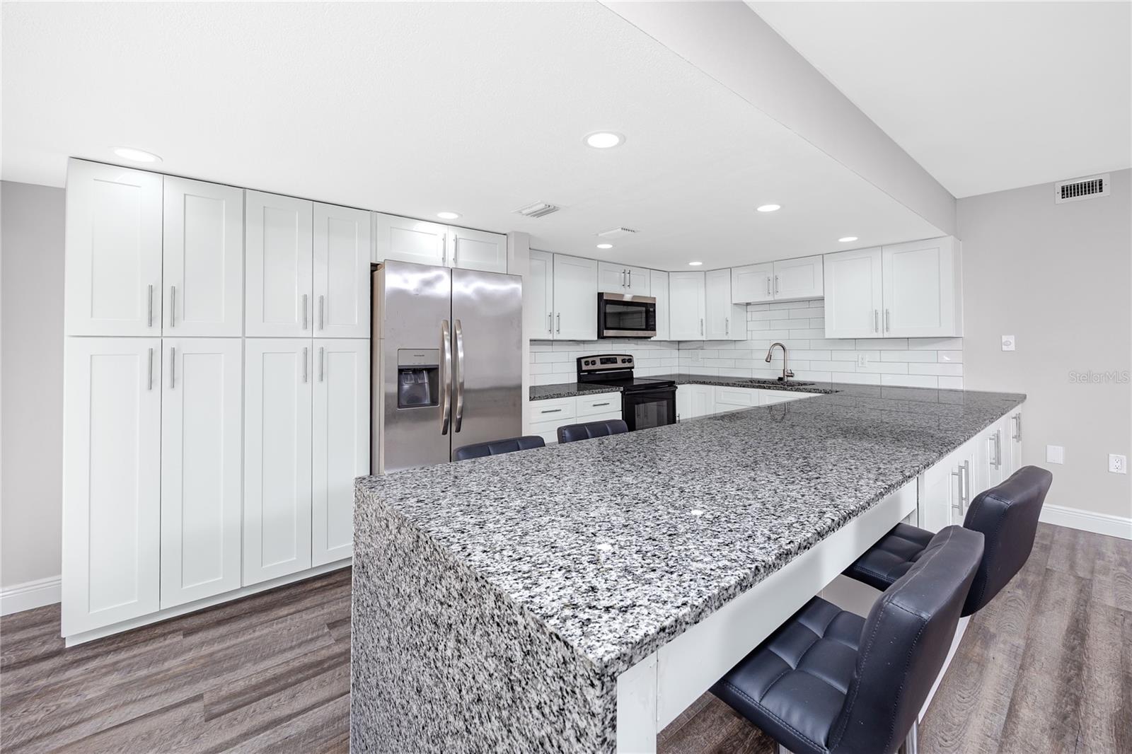 SEAPOINTE TERRACE CONDO - Residential