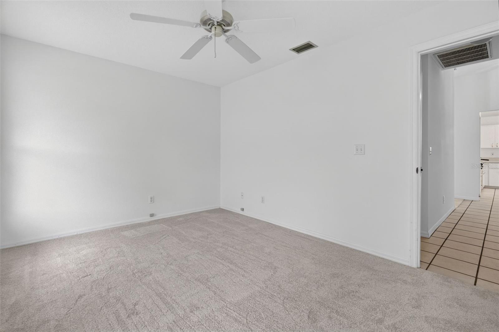 OAKWOOD VILLAGE BEVERLY HILLS PH 01 - Residential