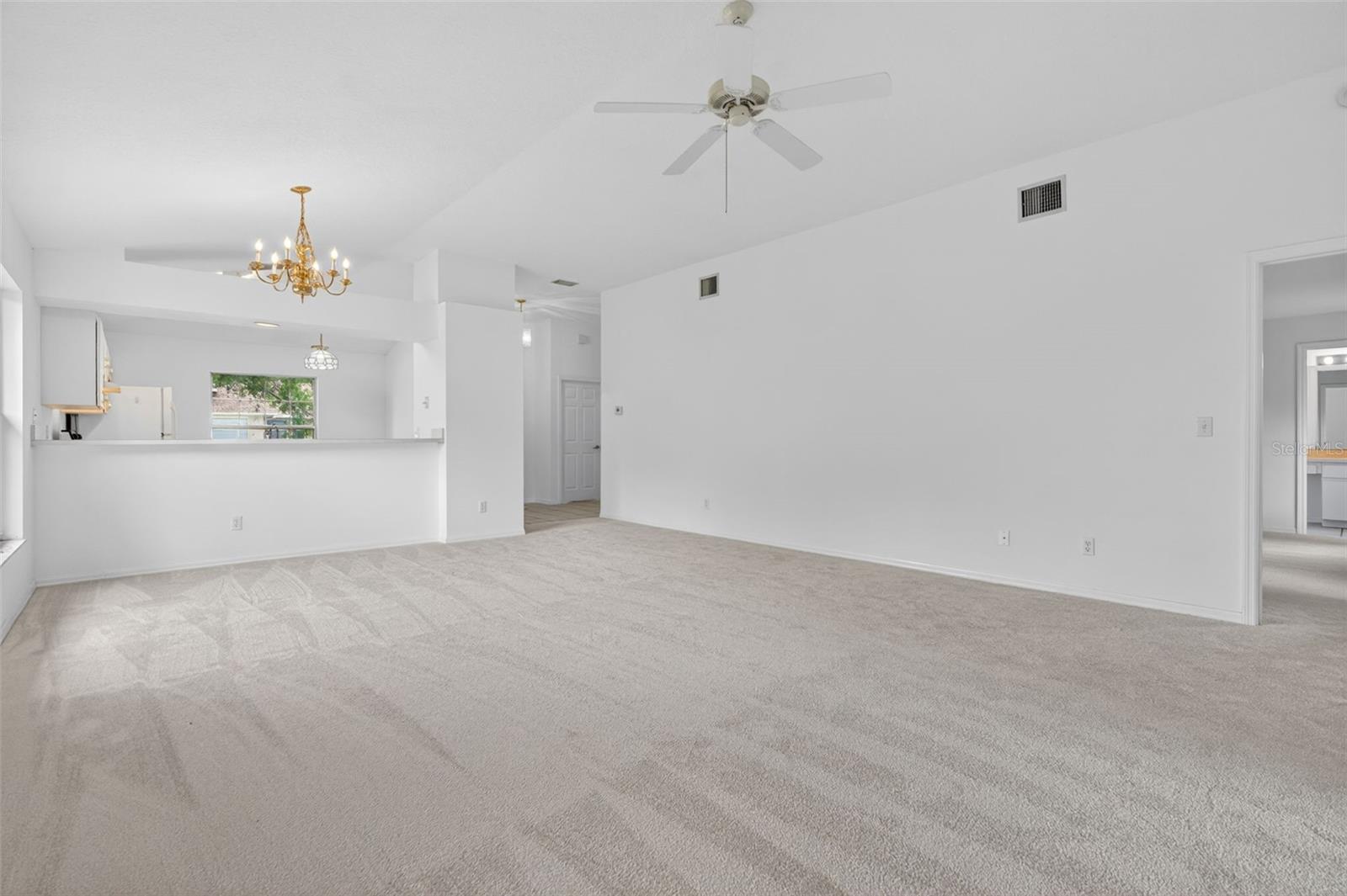 OAKWOOD VILLAGE BEVERLY HILLS PH 01 - Residential