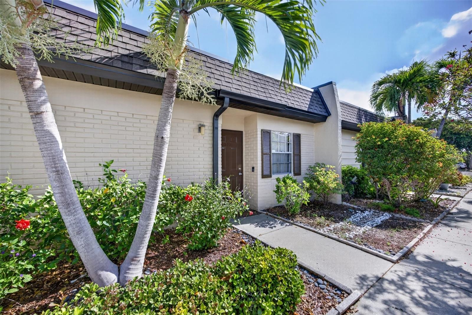 SOUTH POINTE VILLAS PH III - Residential