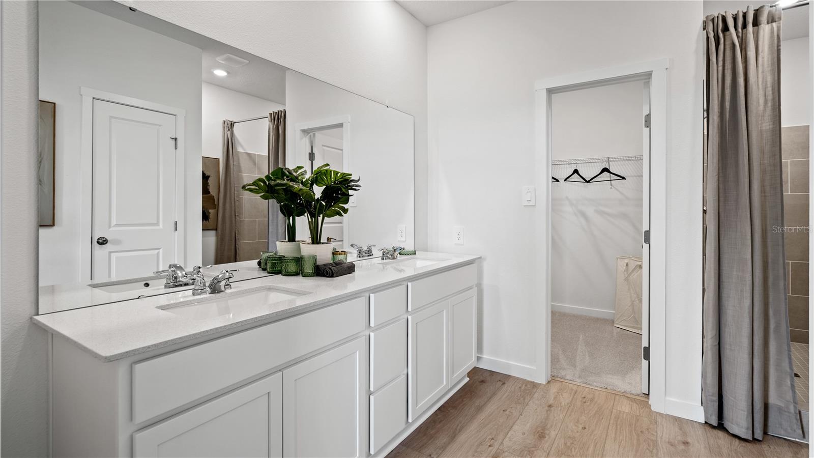 WELLNESS WAY 50S - Residential
