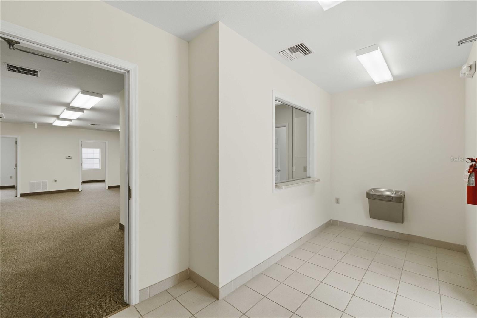 35TH STREET INDUST COMPLEX - Commercial Lease