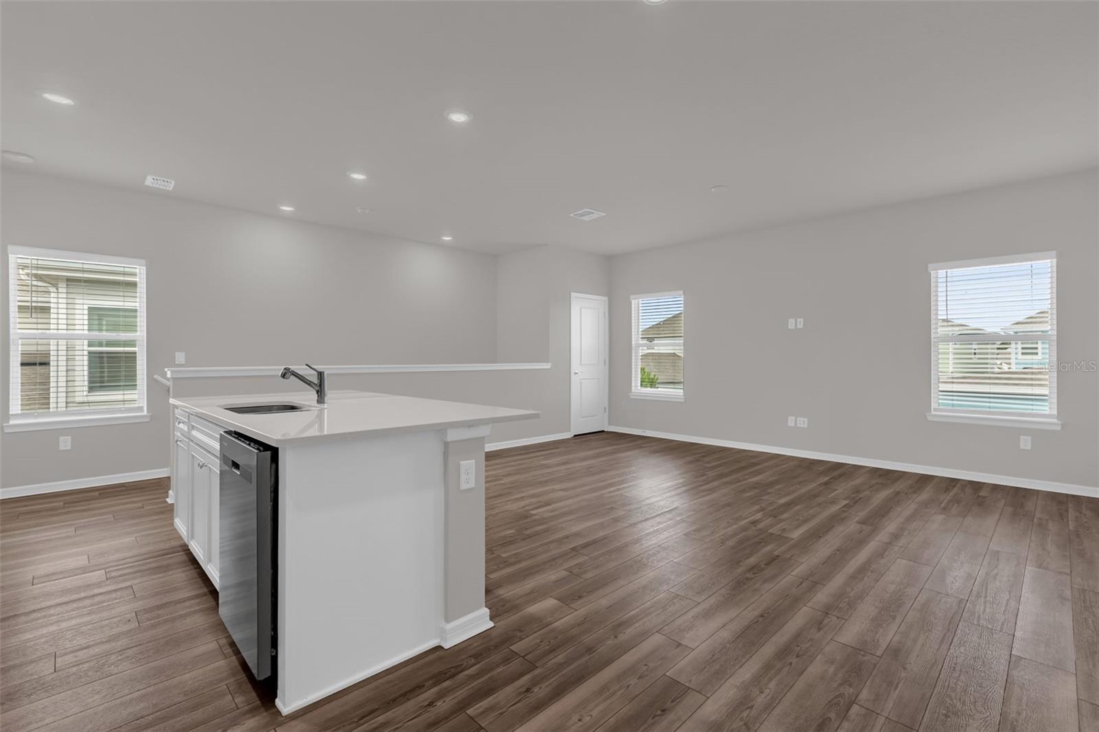 WESLYN PARK PH 2 - Residential Lease