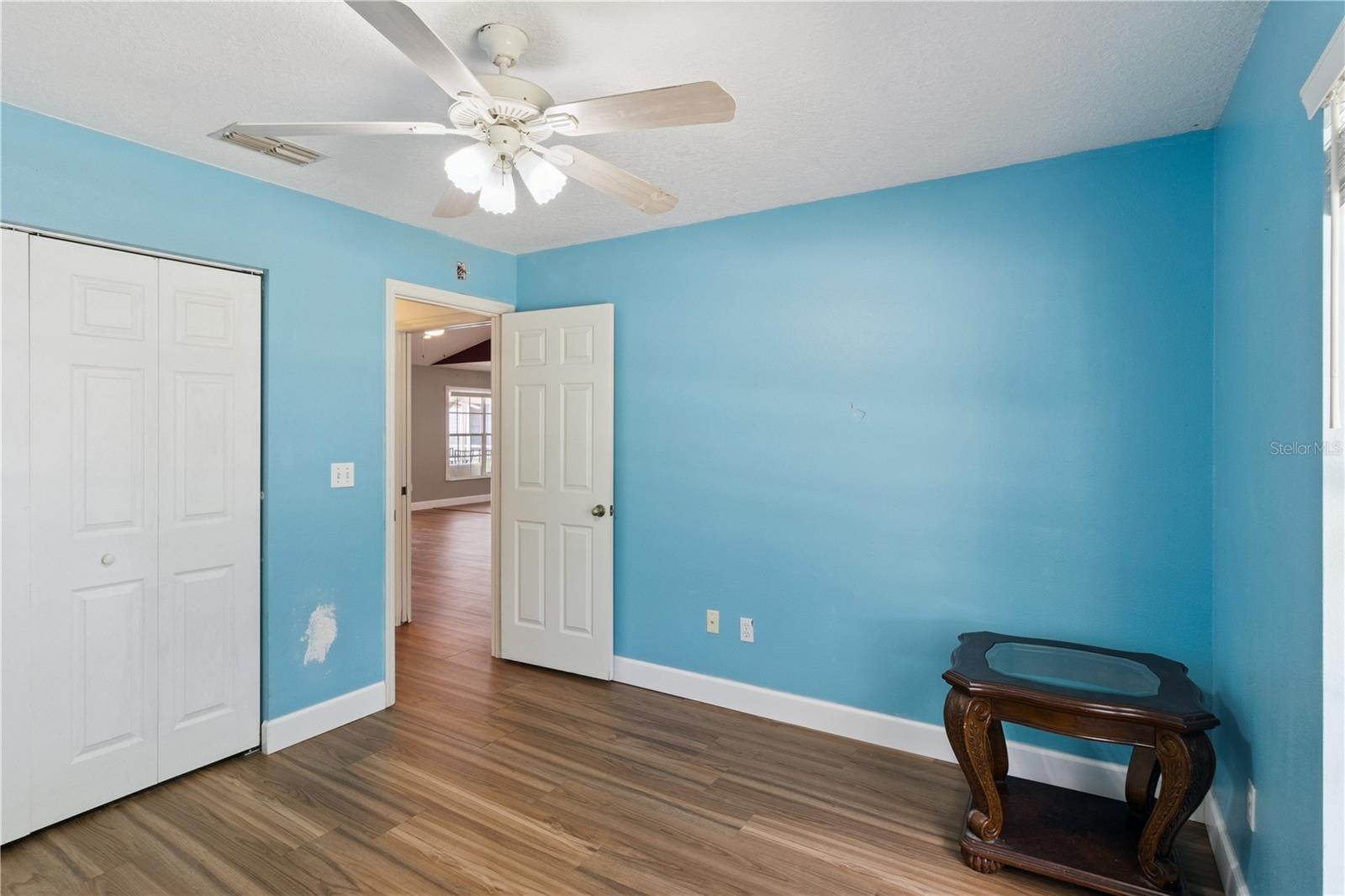 LA VISTA REP - Residential