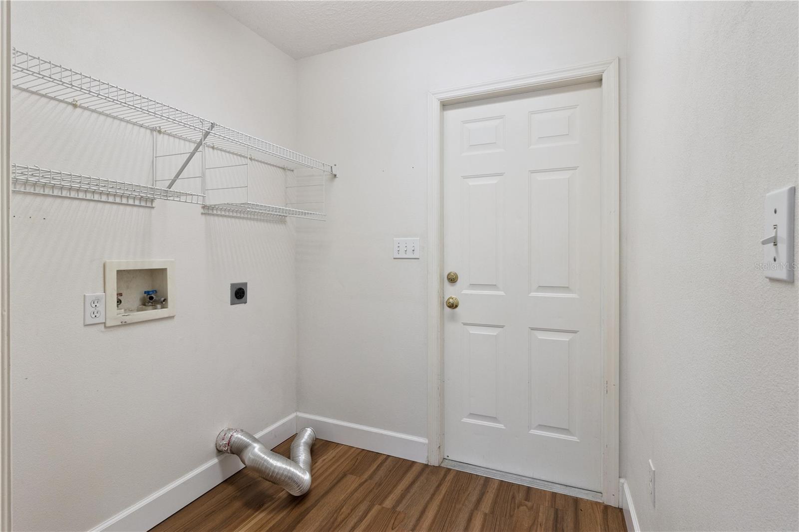 LA VISTA REP - Residential
