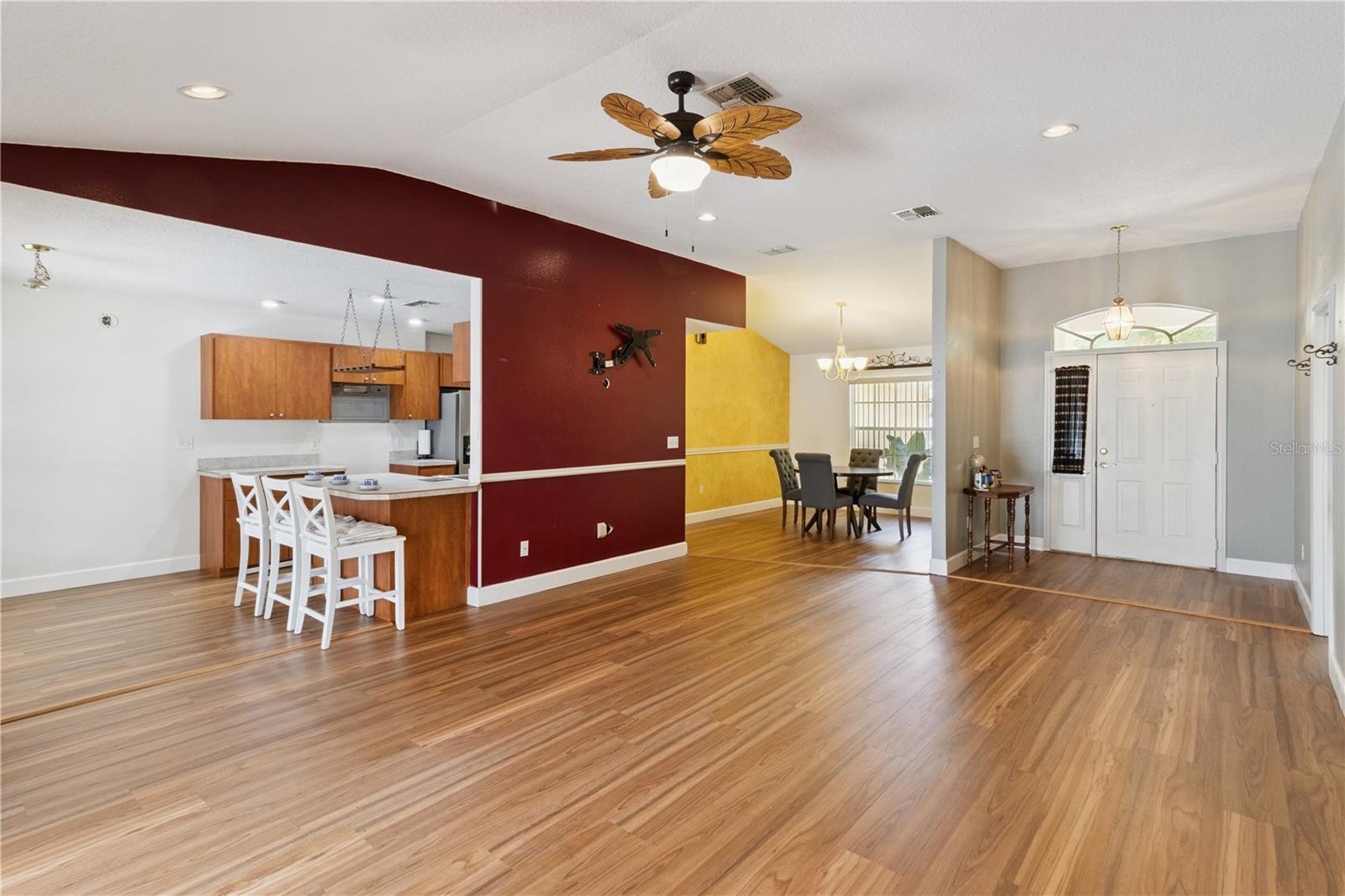 LA VISTA REP - Residential