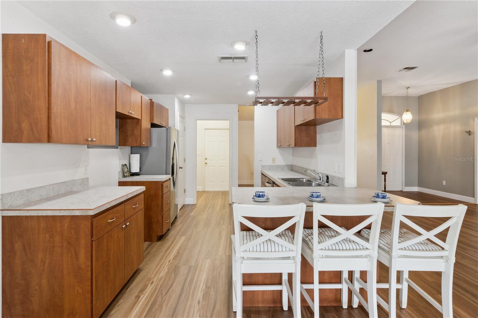 LA VISTA REP - Residential