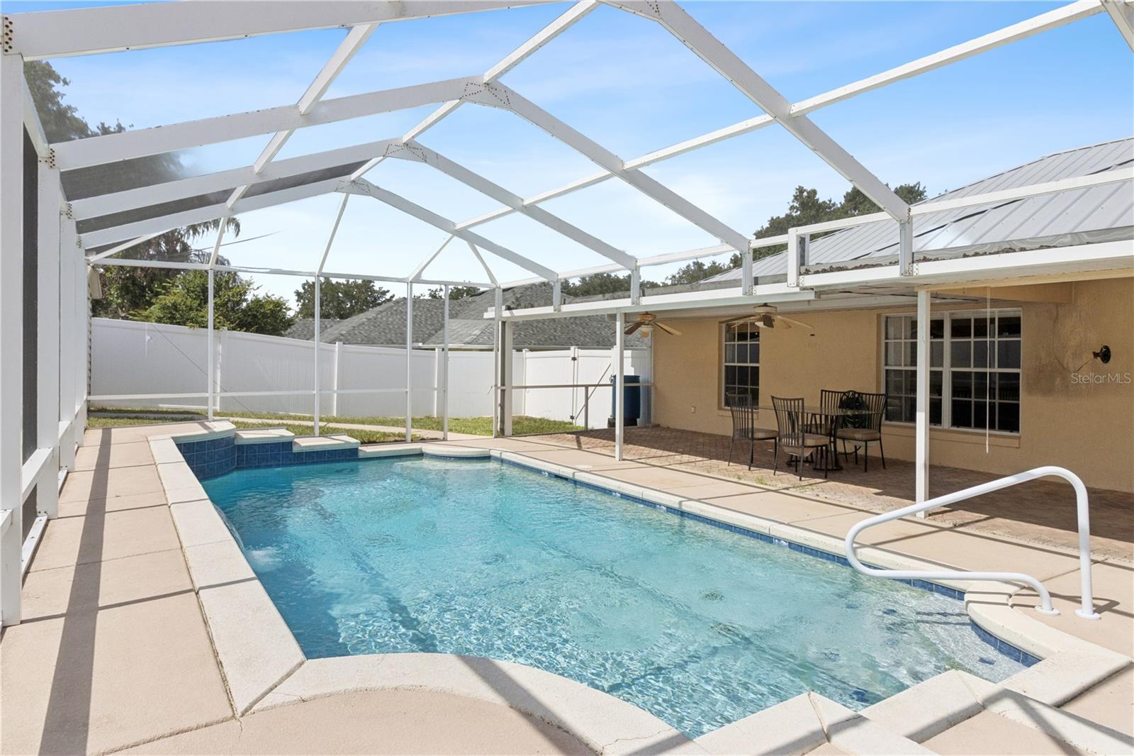 LA VISTA REP - Residential