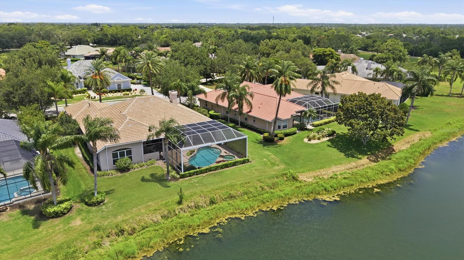 UNIVERSITY PARK COUNTRY CLUB - Residential