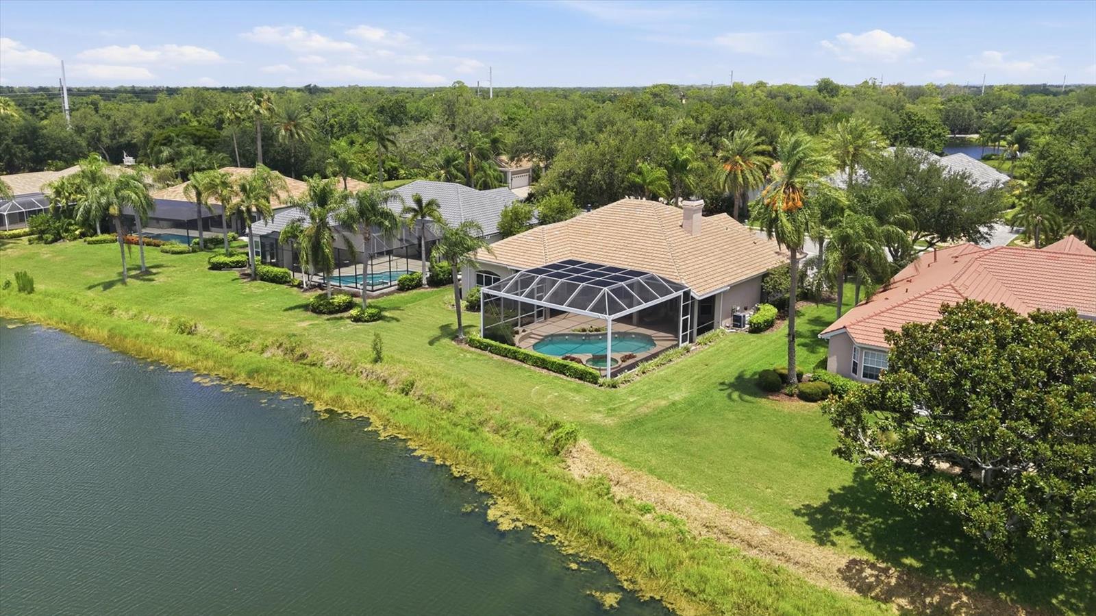UNIVERSITY PARK COUNTRY CLUB - Residential