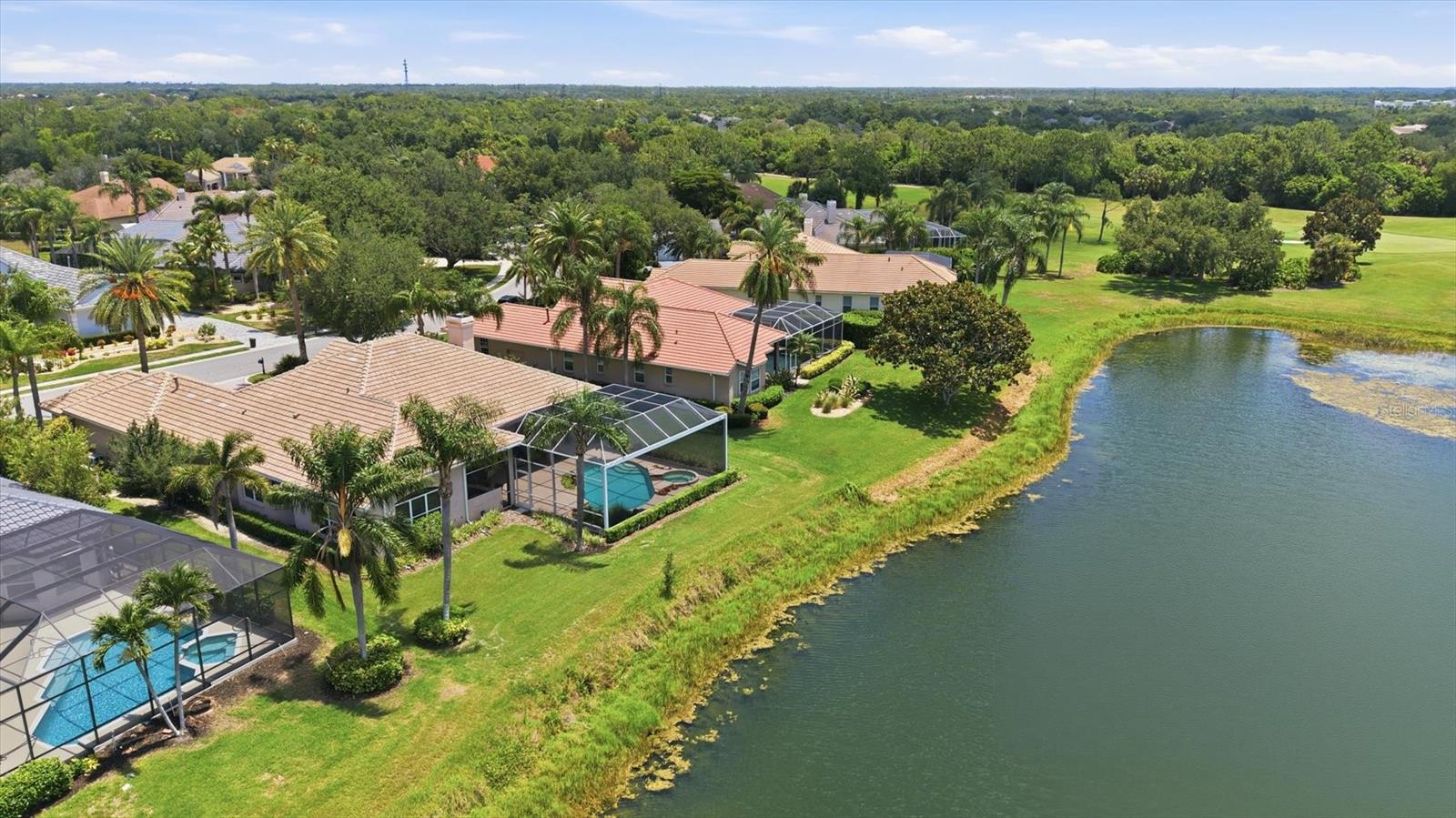 UNIVERSITY PARK COUNTRY CLUB - Residential