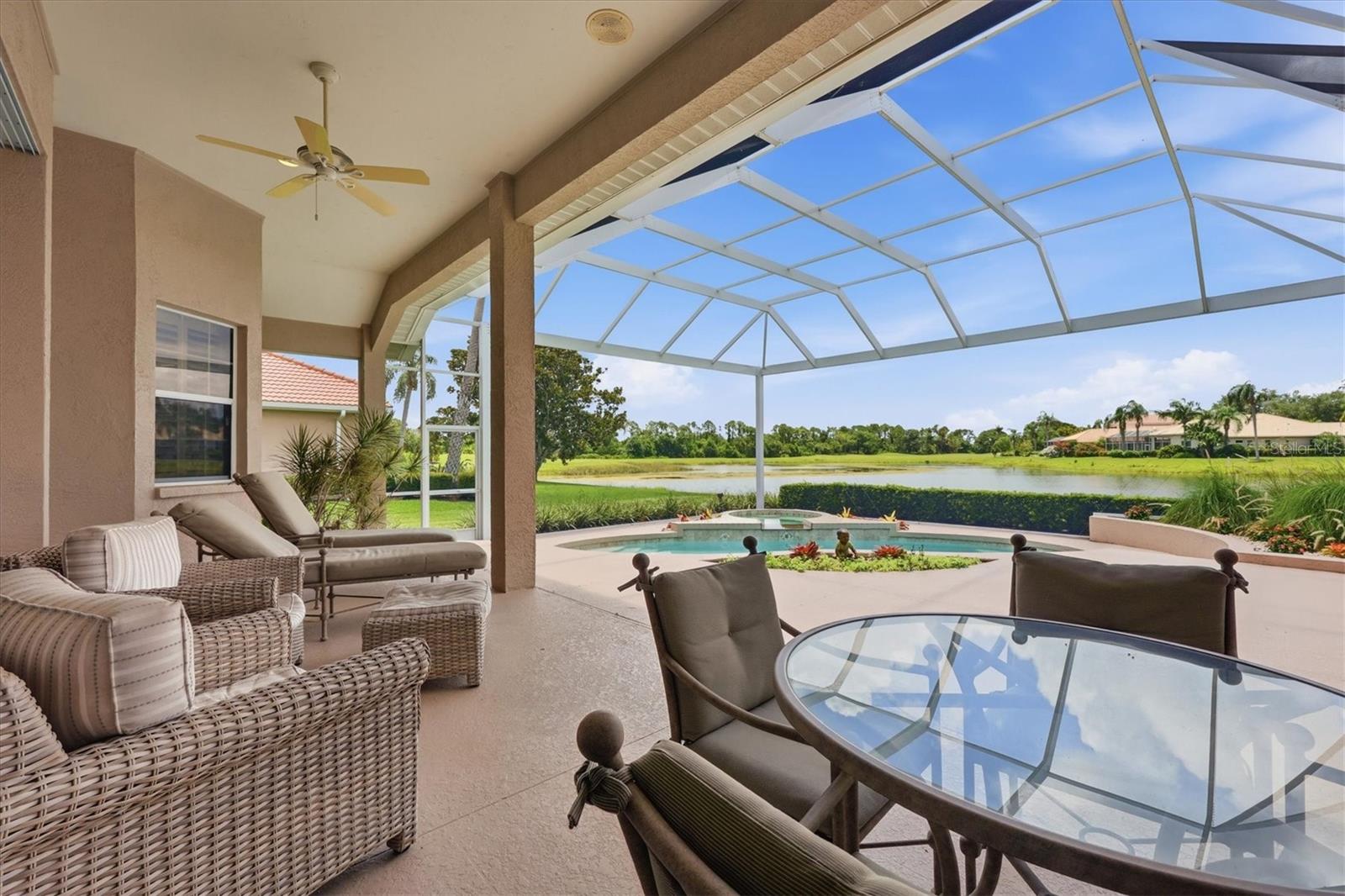 UNIVERSITY PARK COUNTRY CLUB - Residential