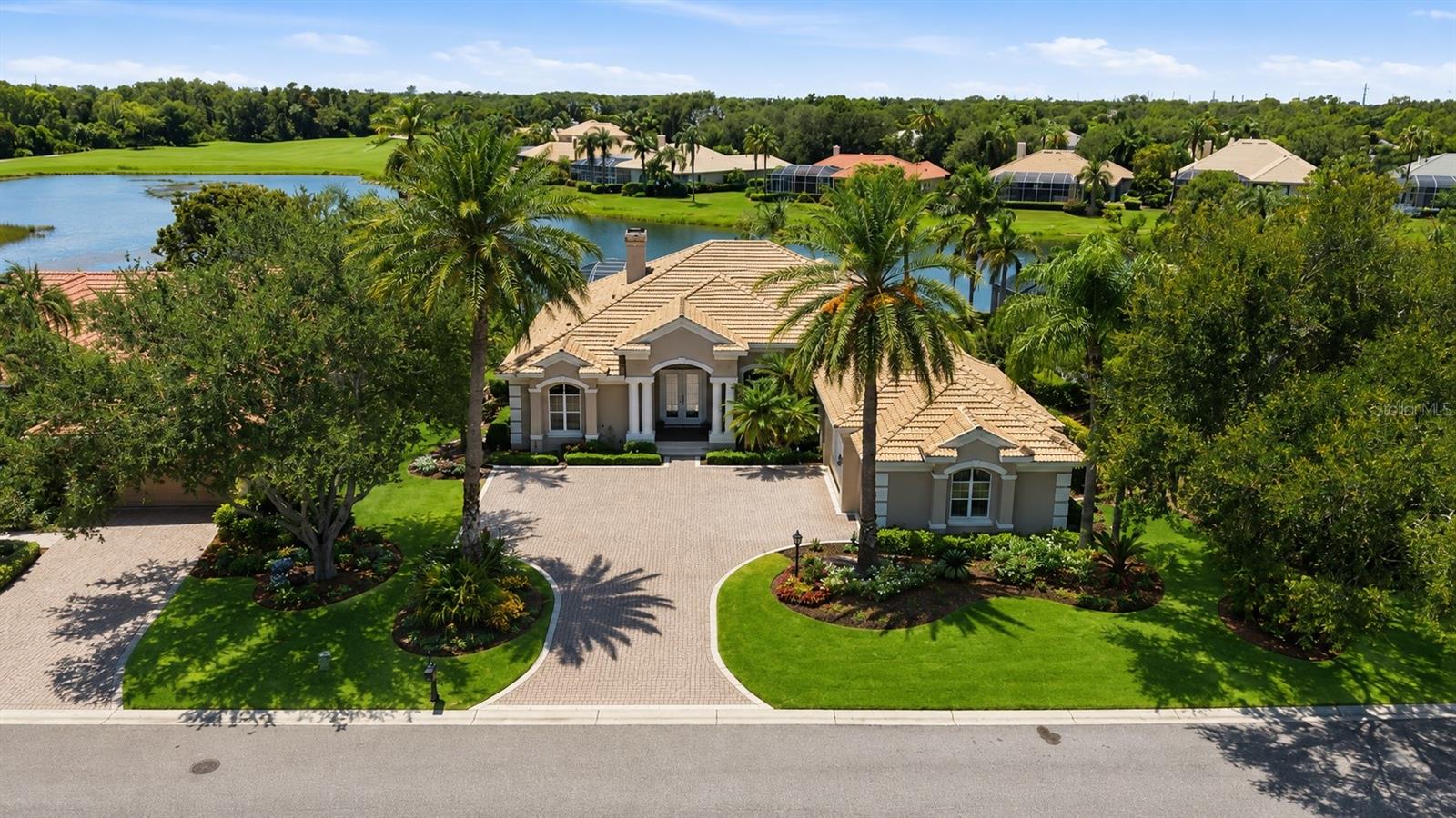 UNIVERSITY PARK COUNTRY CLUB - Residential