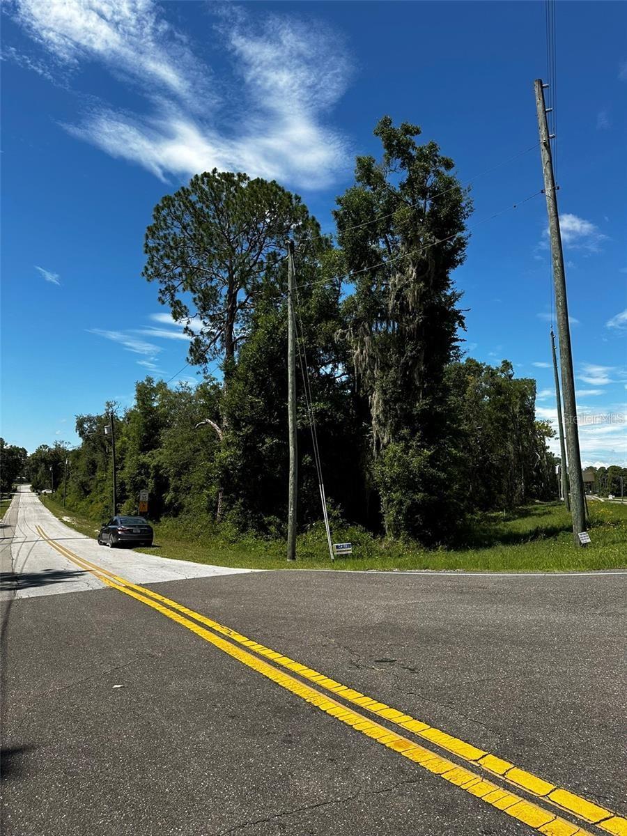 OAK FOREST ESTATES - Land