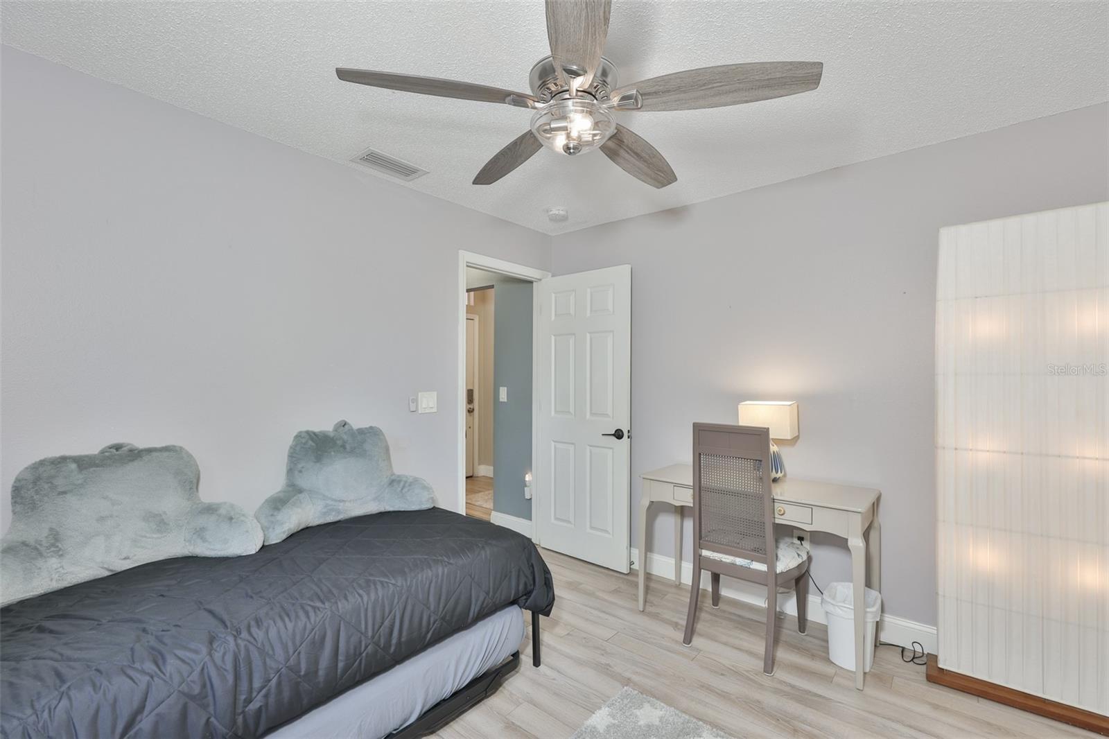 MEADOWBROOKE AT SUMMERFIELD UN - Residential