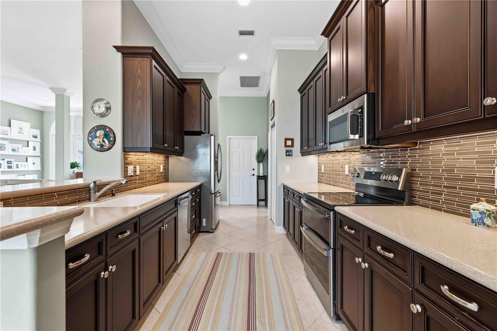 ROSEDALE - Residential