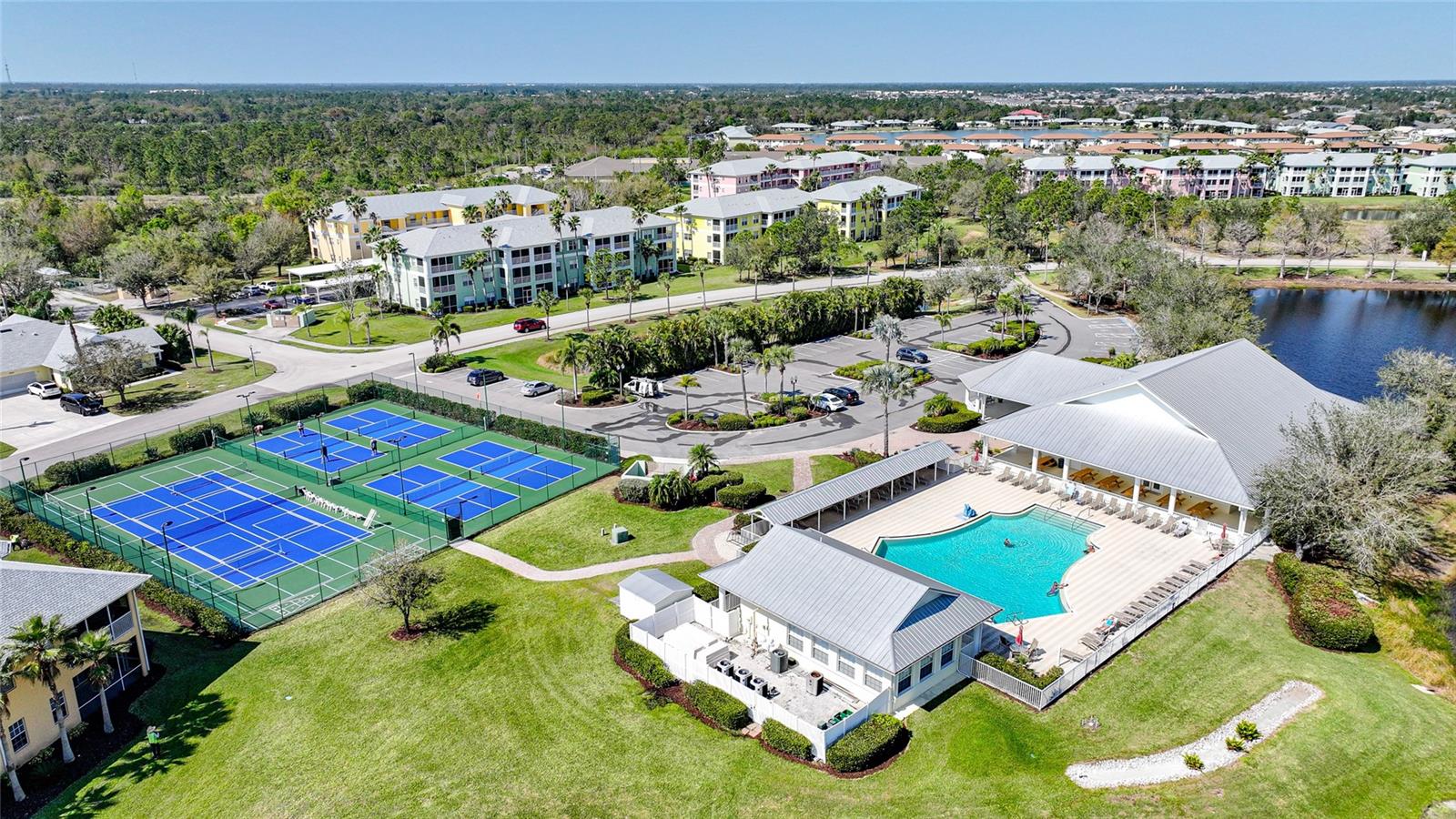 LAKE VIEW H CONDO/HERITAGE LAKE - Residential