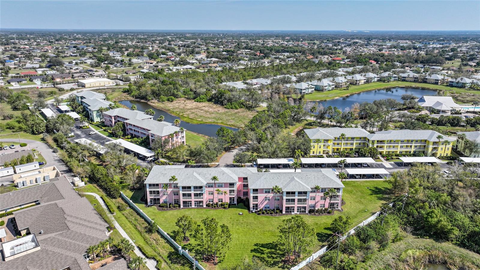 LAKE VIEW H CONDO/HERITAGE LAKE - Residential