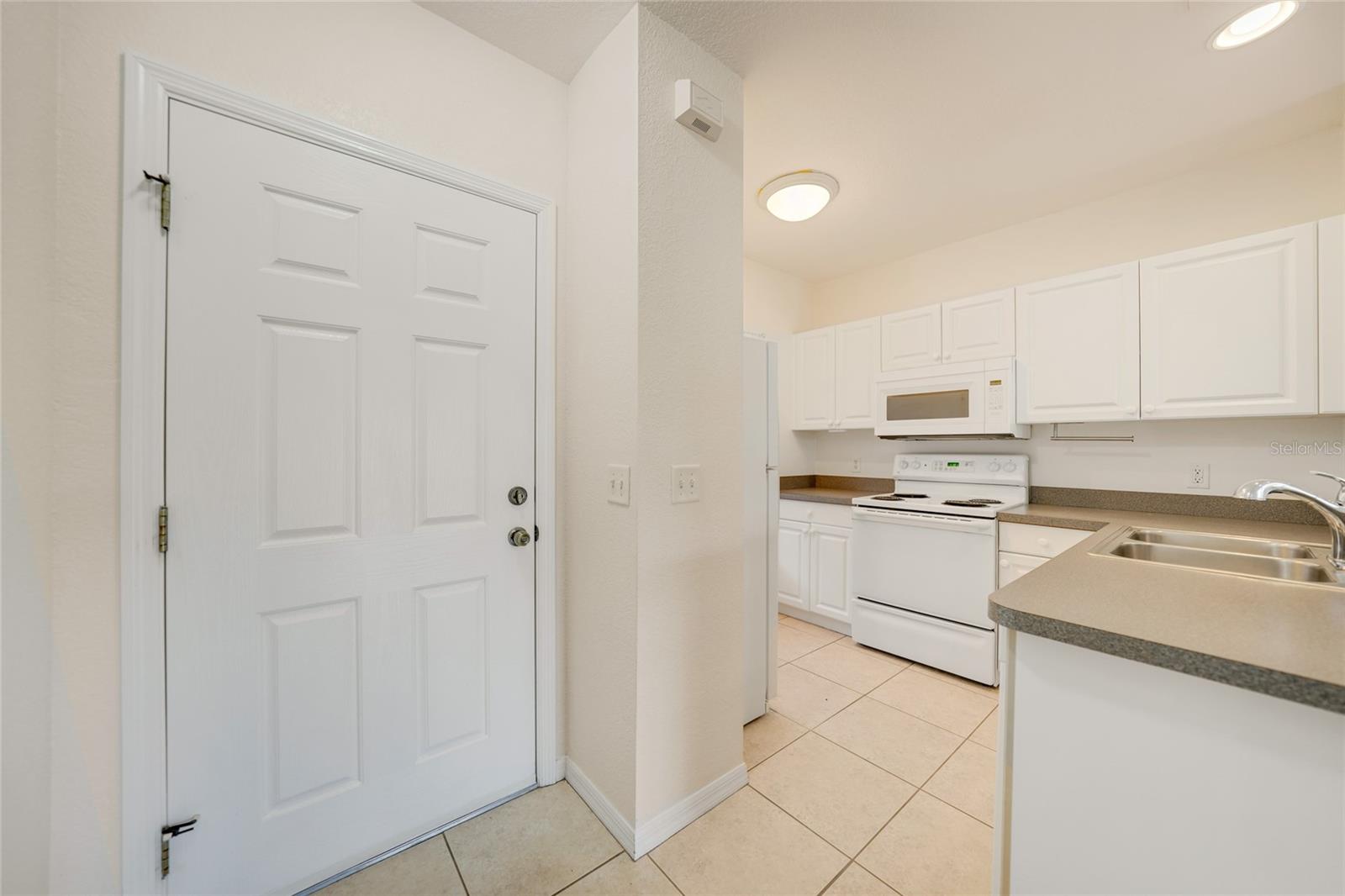 LAKE VIEW H CONDO/HERITAGE LAKE - Residential
