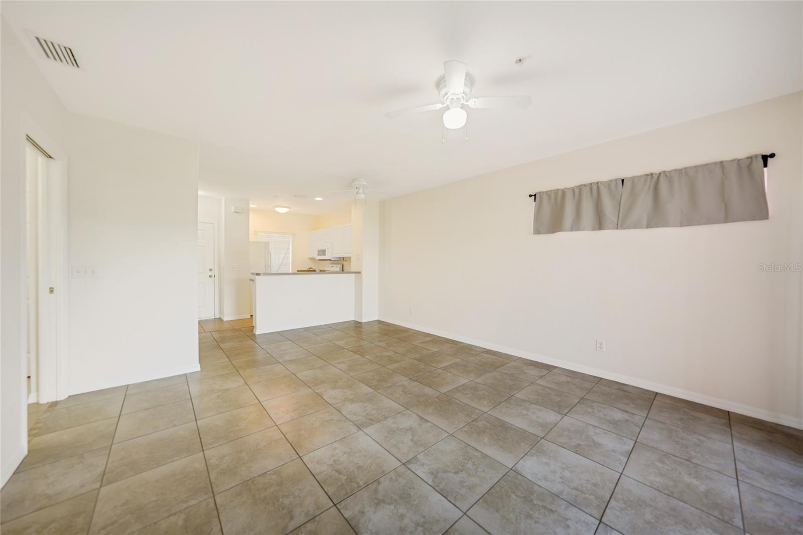 LAKE VIEW H CONDO/HERITAGE LAKE - Residential
