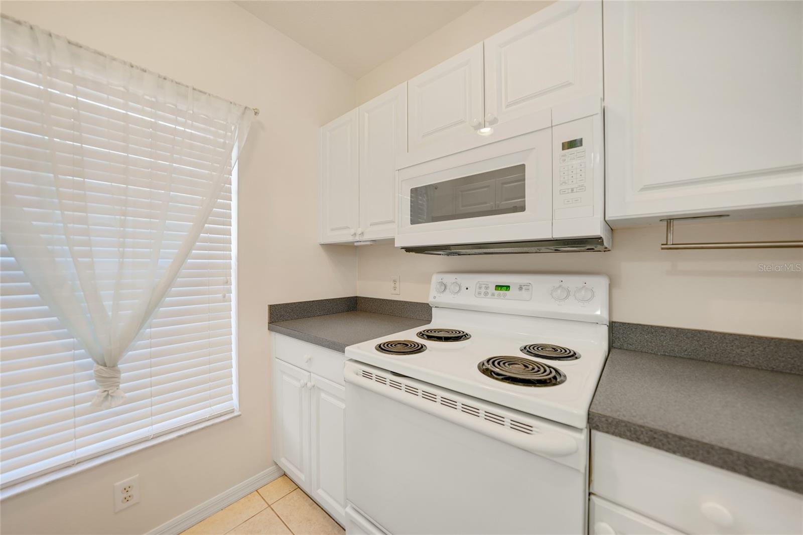 LAKE VIEW H CONDO/HERITAGE LAKE - Residential