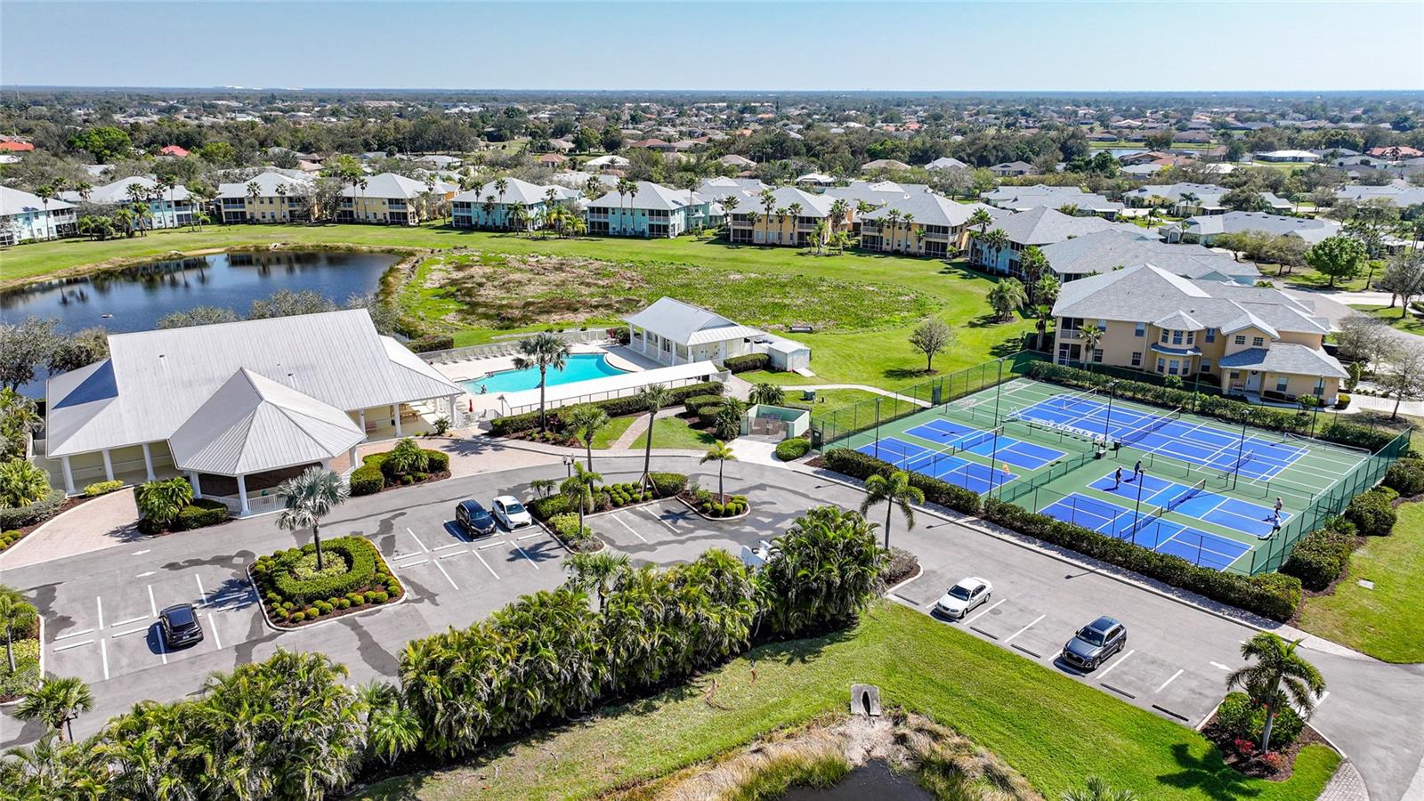 LAKE VIEW H CONDO/HERITAGE LAKE - Residential