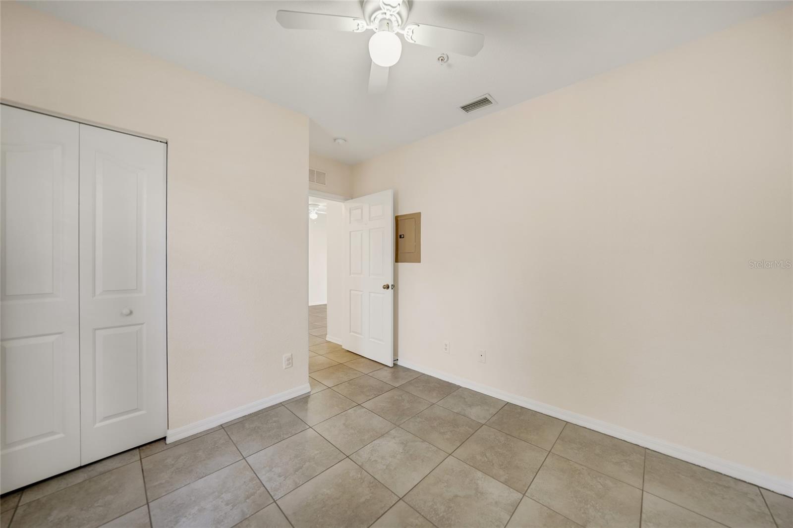 LAKE VIEW H CONDO/HERITAGE LAKE - Residential