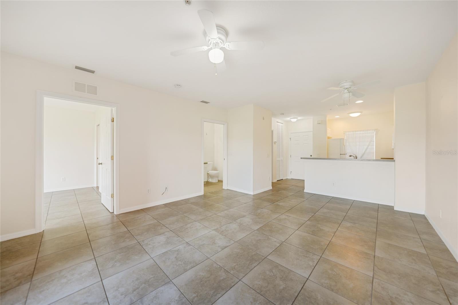 LAKE VIEW H CONDO/HERITAGE LAKE - Residential