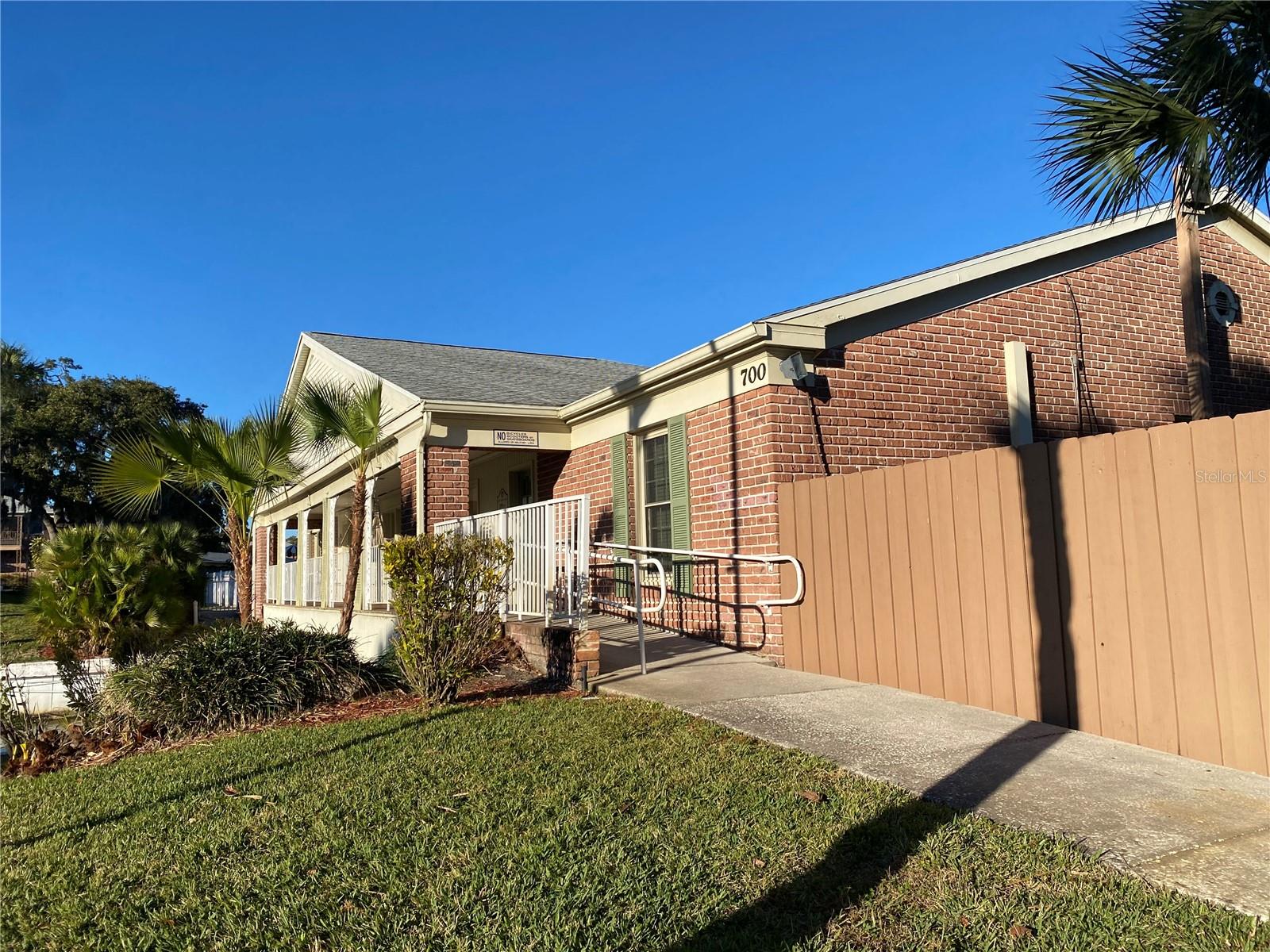 LAKE HOWELL ARMS CONDO - Residential Lease