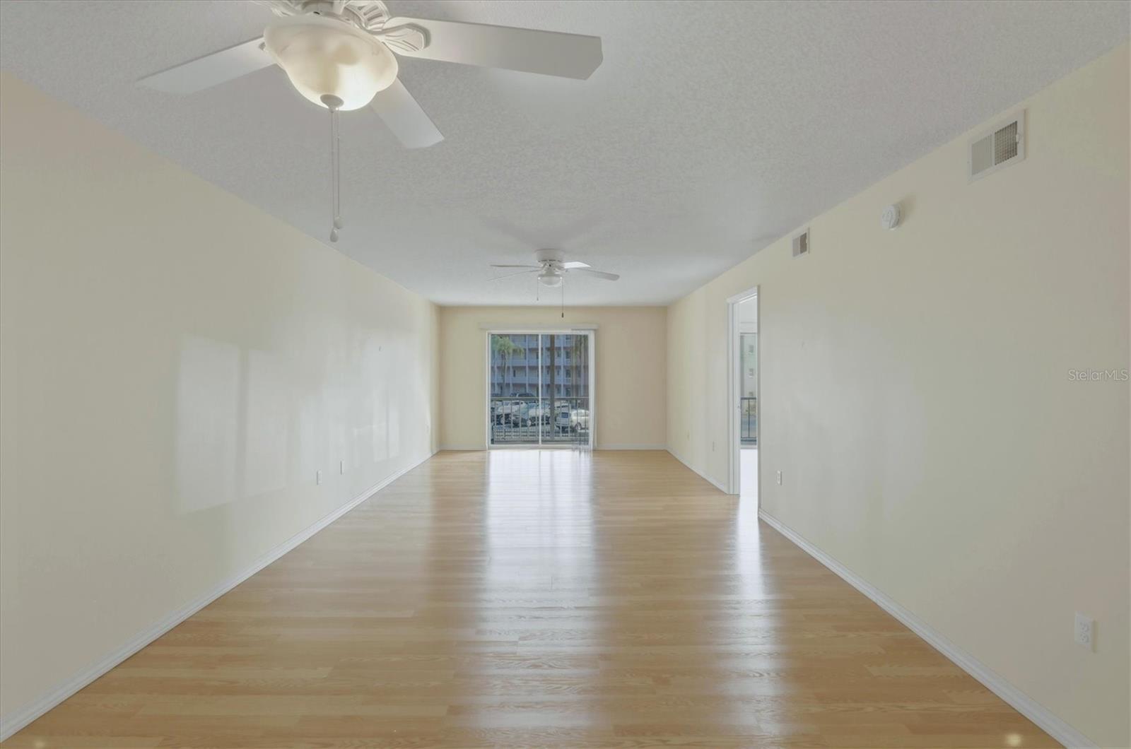 BAYSHORE ON THE LAKE APTS SEC 4 - Residential Lease
