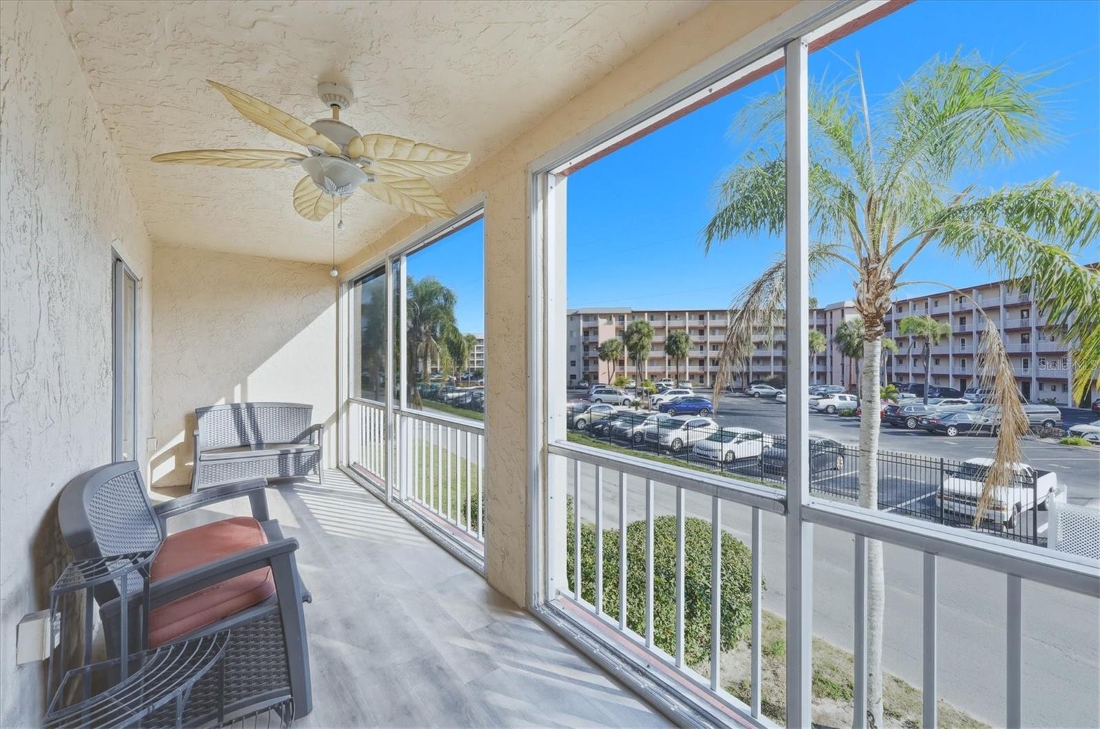BAYSHORE ON THE LAKE APTS SEC 4 - Residential Lease