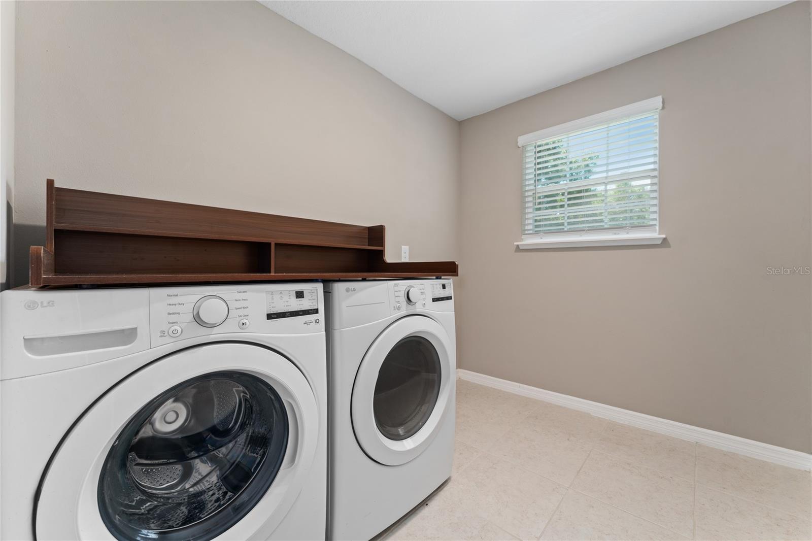 LAKE VIEW HEIGHTS - Residential