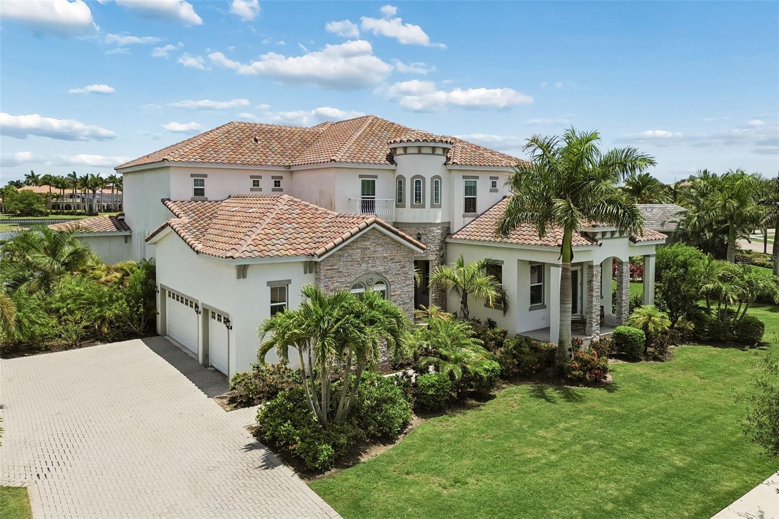 MIRABAY - Residential