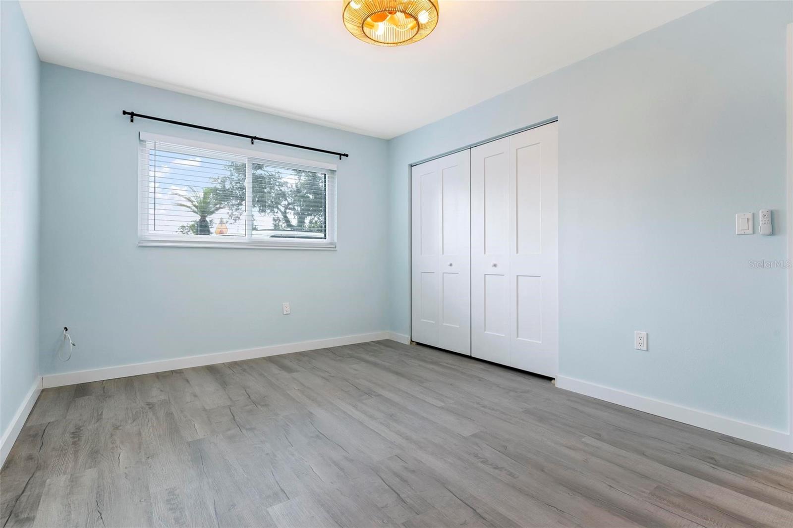 VENETIAN ARMS SEC 1 - Residential Lease
