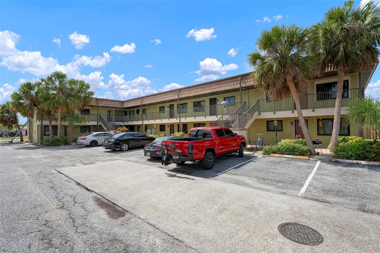 VENETIAN ARMS SEC 1 - Residential Lease