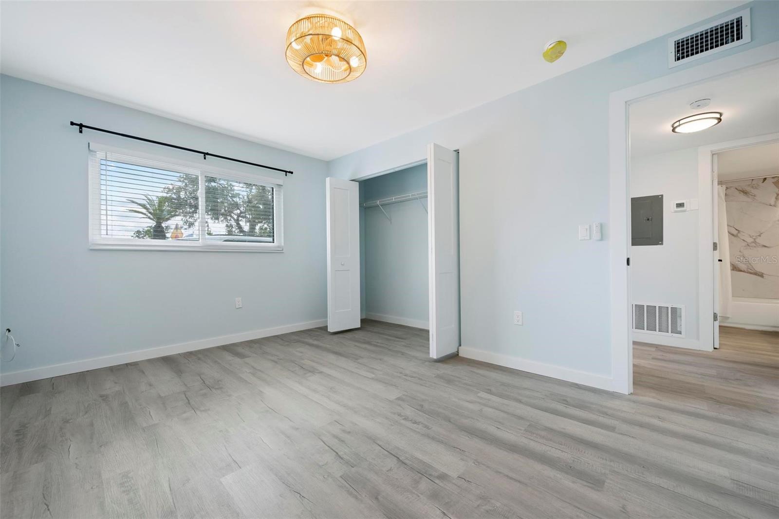 VENETIAN ARMS SEC 1 - Residential Lease