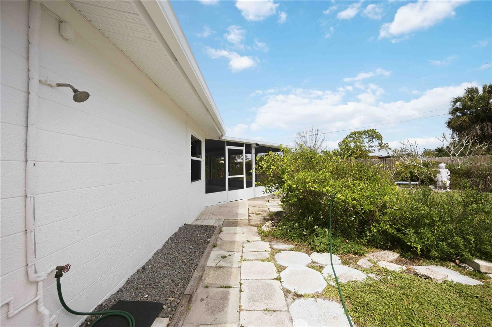 BEACH VILLAGE - Residential