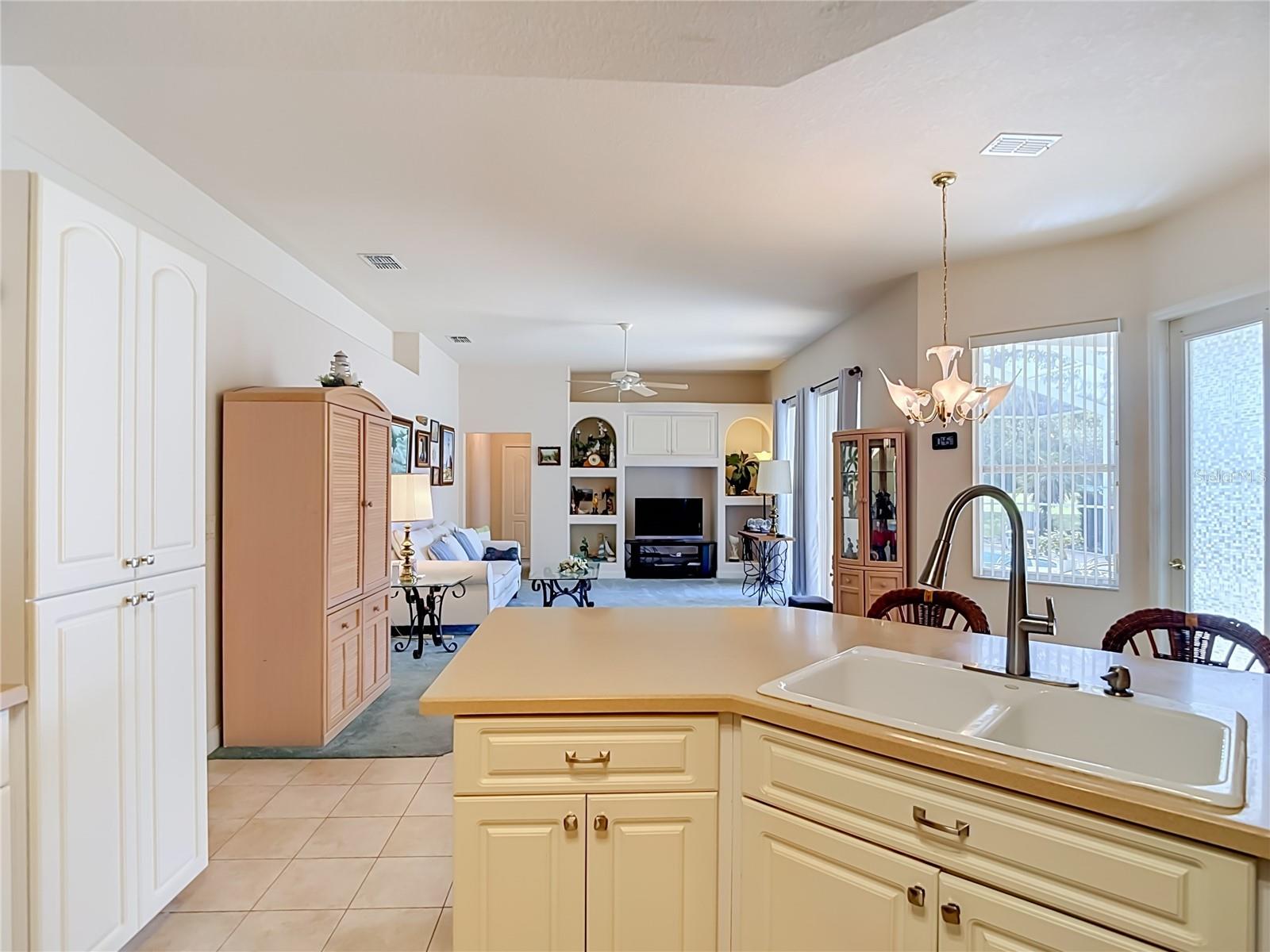 SPRING HILL - Residential