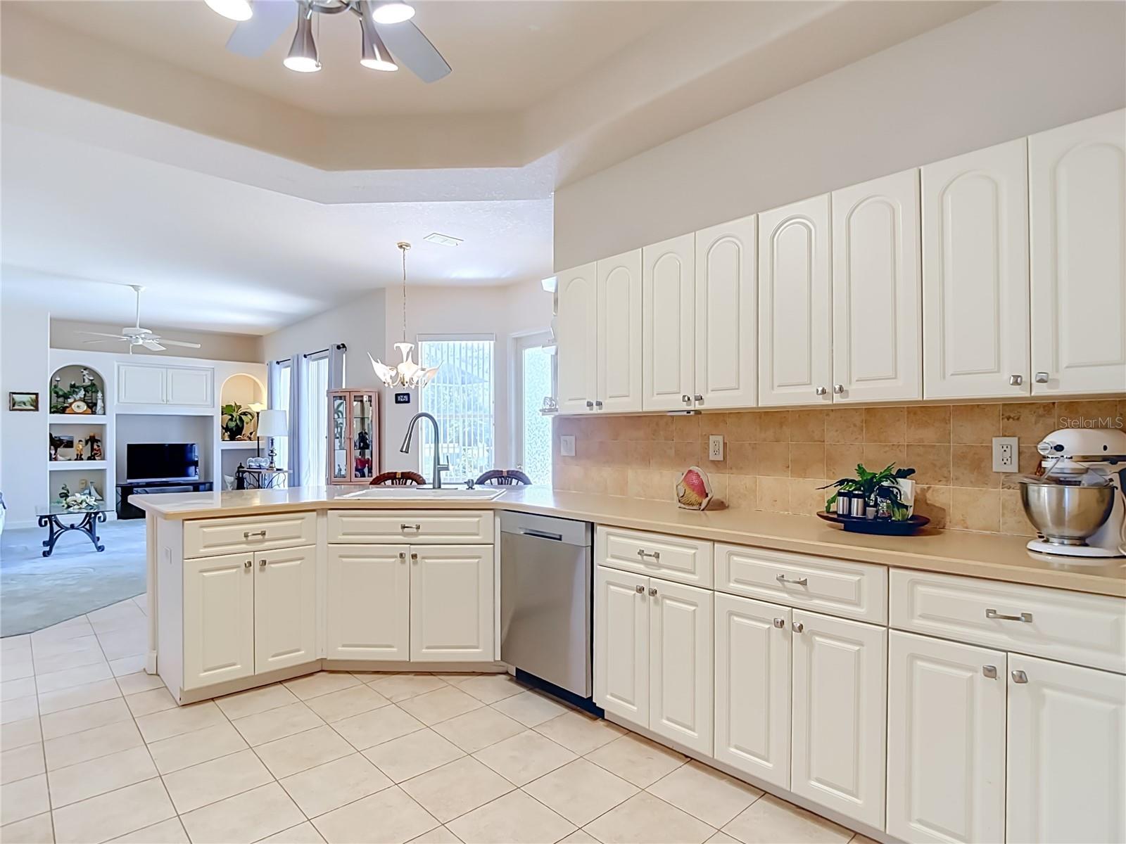 SPRING HILL - Residential