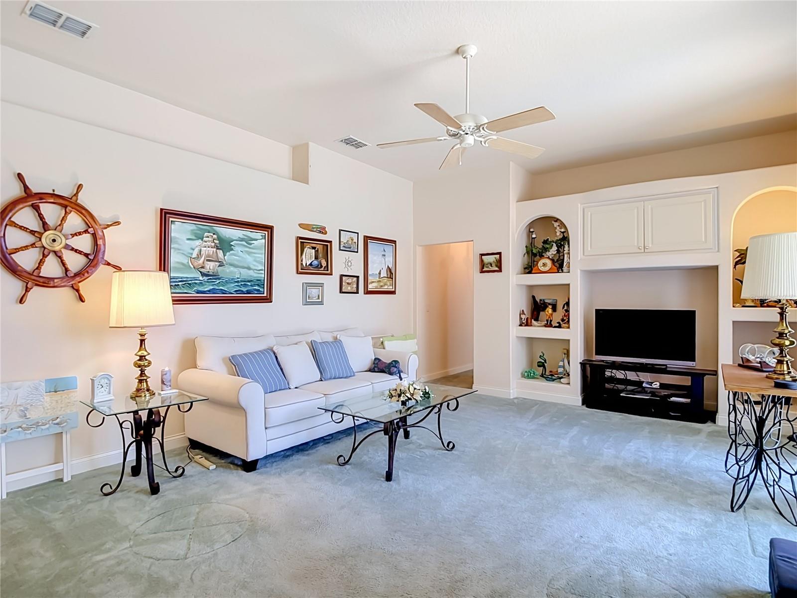 SPRING HILL - Residential