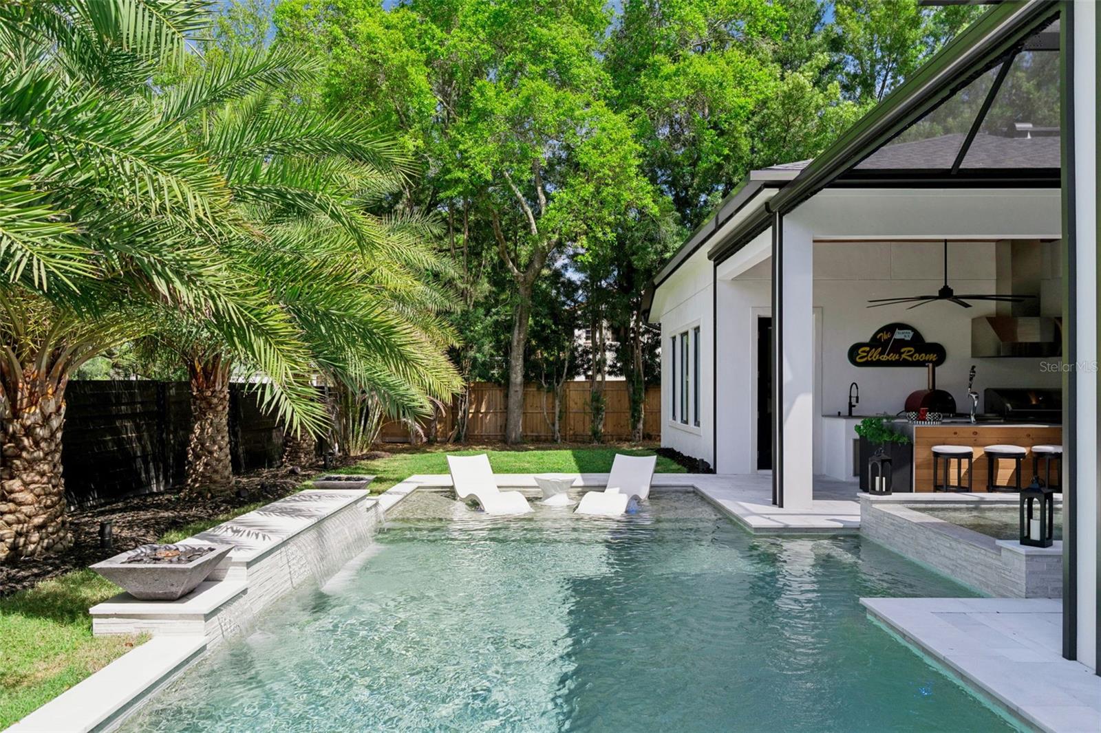 DIXIE TERRACE - Residential