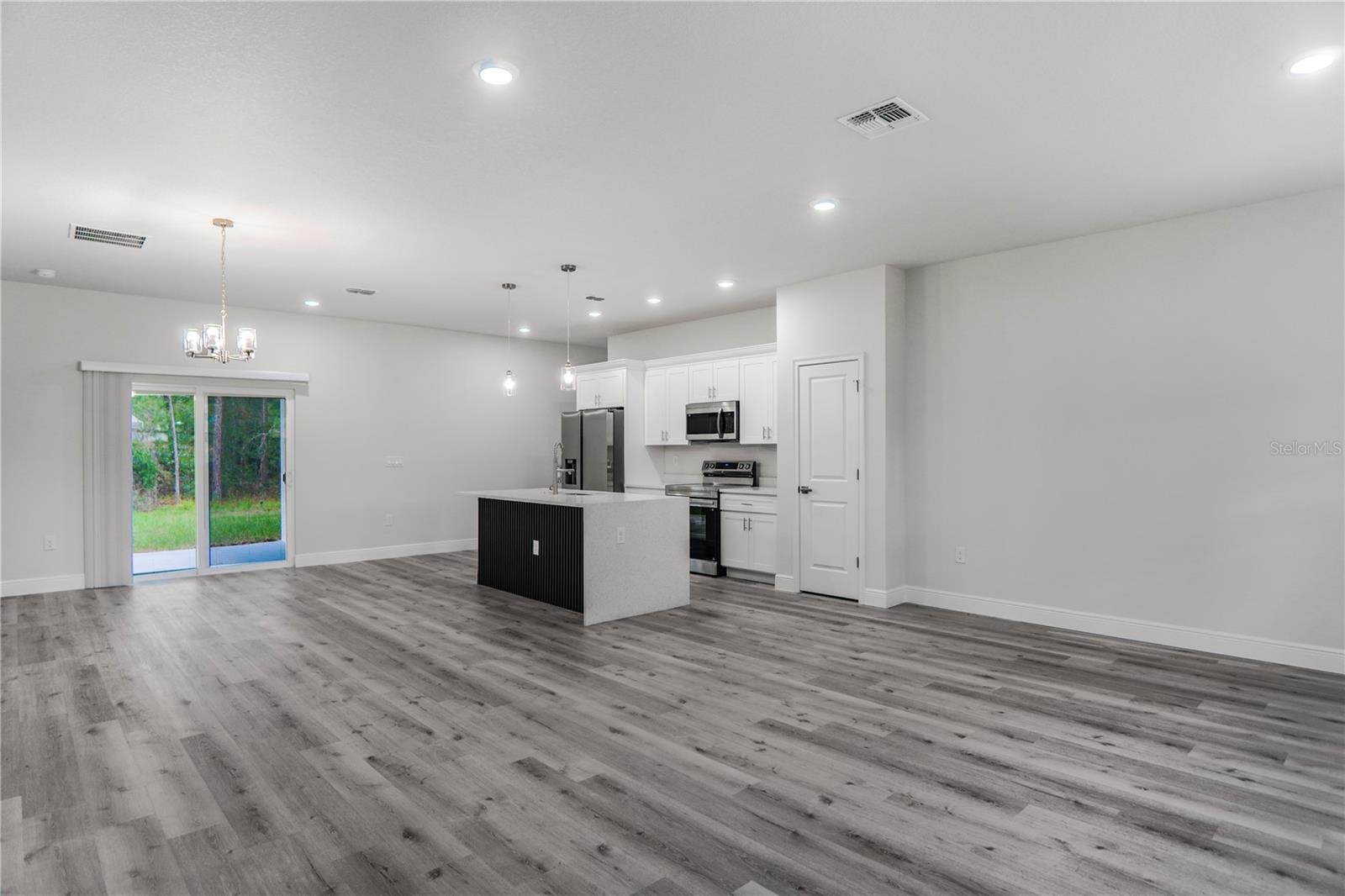 CITRUS SPGS UNIT 07 - Residential