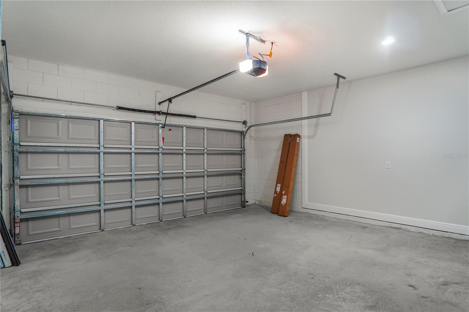CITRUS SPGS UNIT 07 - Residential